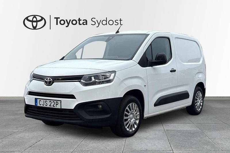 Vit Begagnad 2022 Toyota Proace City City Minibuss | 219 000 kr (Marknadspris) - Bild 1/4