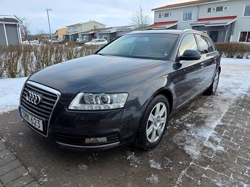 Begagnad Audi A6 Business 170 HK (125 kW) 2011 Gråmetallic Kombi