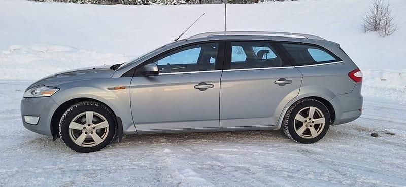 Begagnad Ford Mondeo 145 HK (106 kW) 2010 Kombi