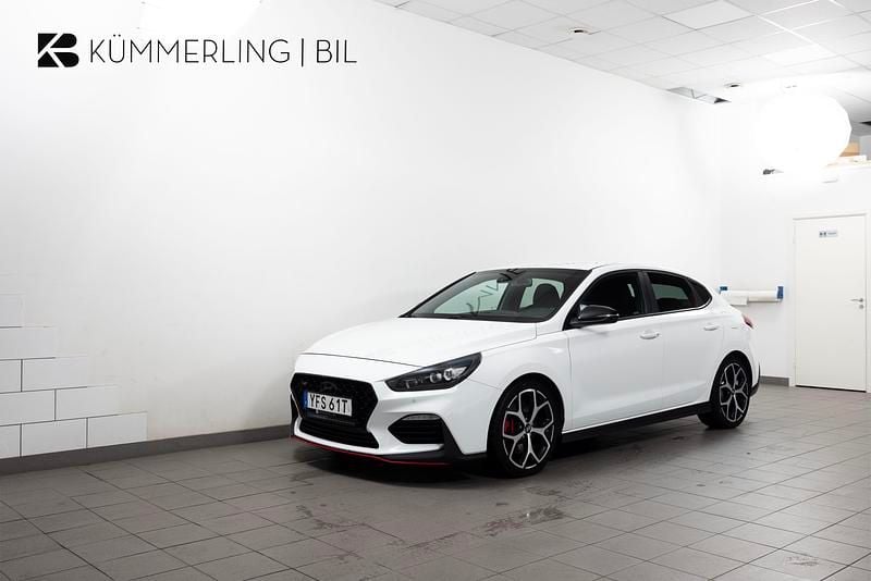 Begagnad Hyundai i30 N Line 250 HK (183 kW) 2019 Vit Halvkombi