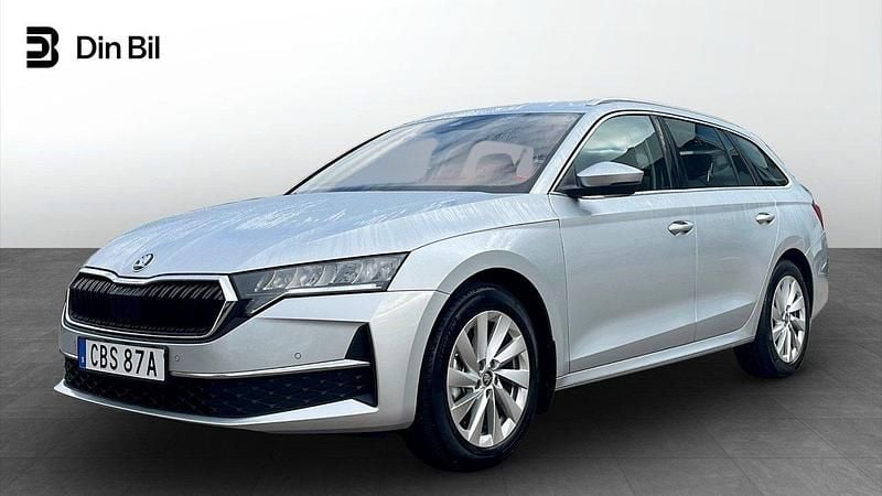 Silver Begagnad 2025 Skoda Octavia Selection Kombi | 299 900 kr (Marknadspris) - Bild 1/4
