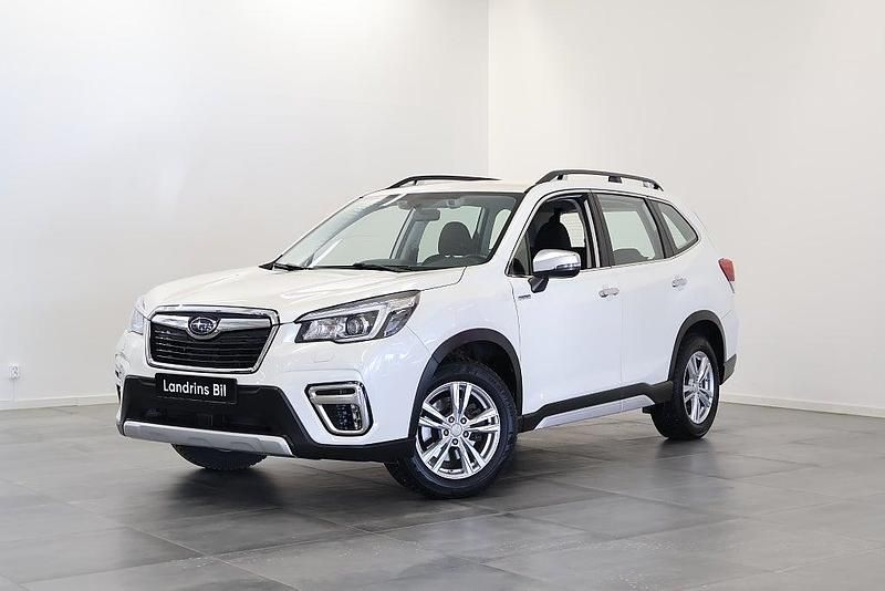 Begagnad Subaru Forester 150 HK (110 kW) 2019 Vit SUV