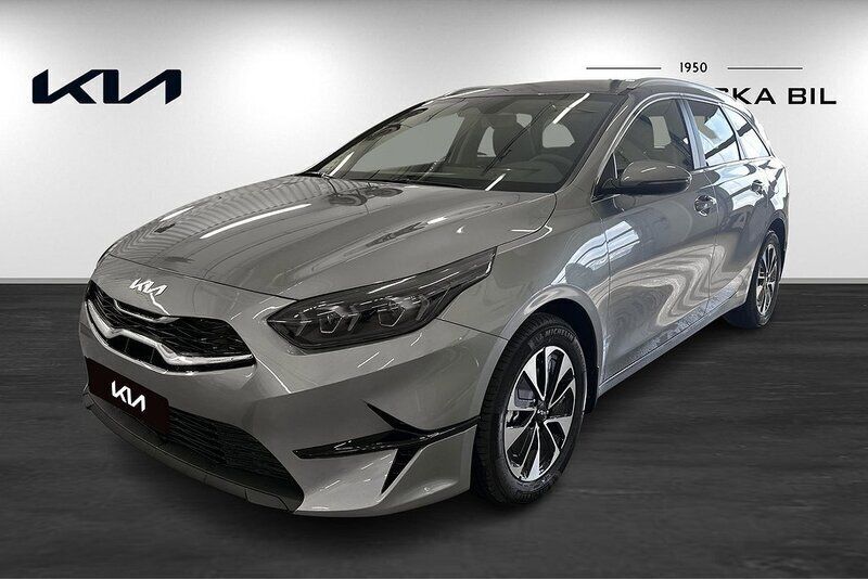 Grå Ny 2025 Kia Ceed Sportswagon 2 Kombi | 292 453 kr (Dyr) - Bild 1/4