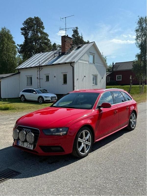 Röd Begagnad 2013 Audi A4 Kombi | 50 000 kr (Bra pris) - Bild 1/4