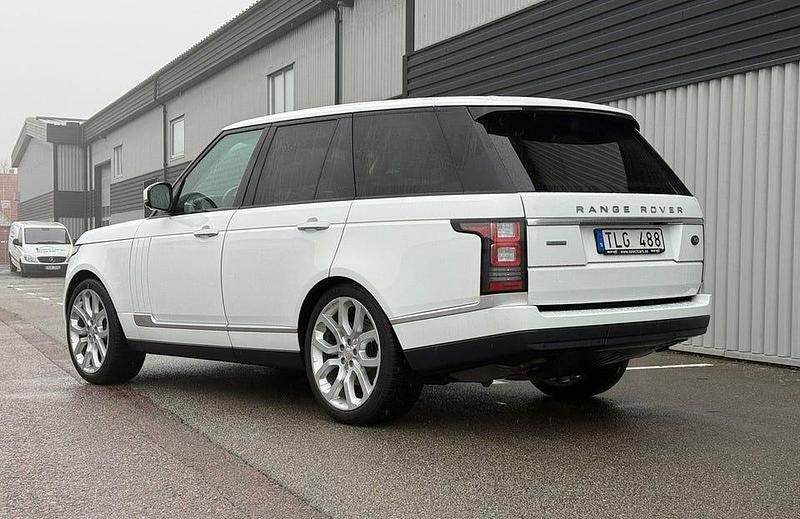 Begagnad Land Rover Range Rover Autobiography 510 HK (375 kW) 2013 Vit SUV