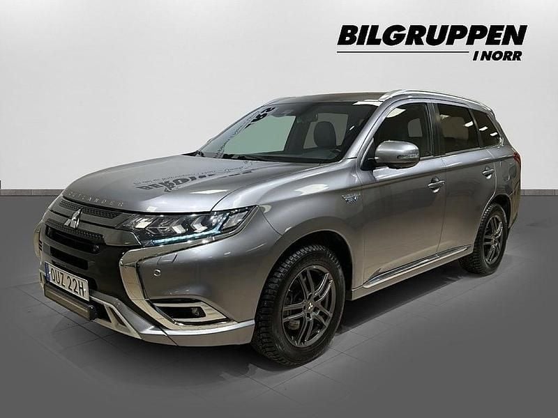 Grå Begagnad 2019 Mitsubishi Outlander P-HEV SUV | 229 900 kr (Marknadspris) - Bild 1/3