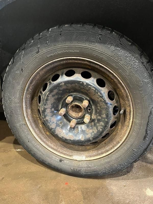 Begagnad Volvo 744 115 HK (84 kW) 1988