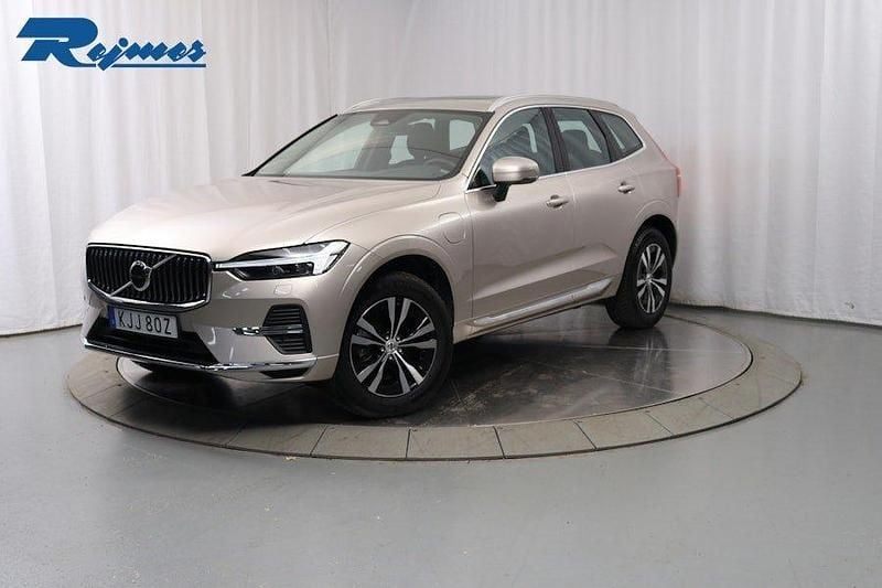 Ljusgrå Begagnad 2024 Volvo XC60 Core SUV | 489 900 kr (Superpris) - Bild 1/4