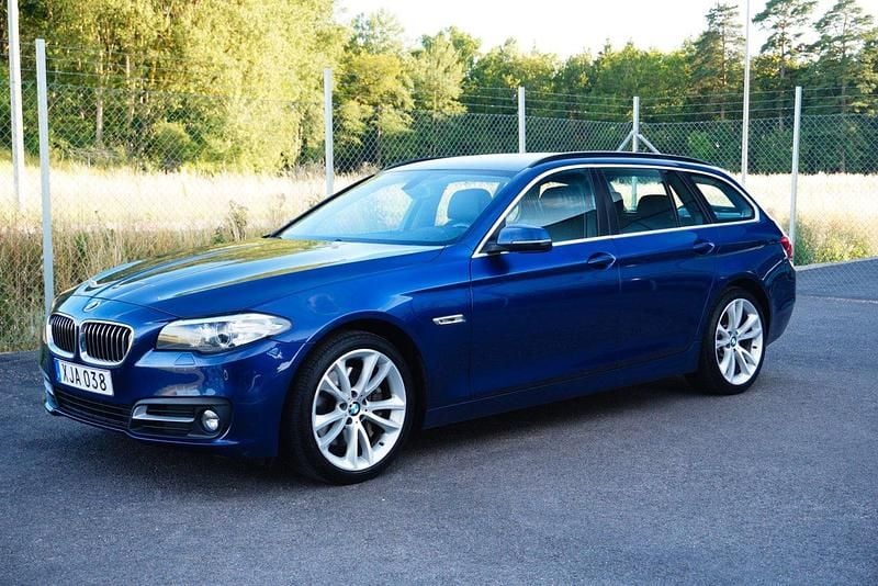 Blå Begagnad 2015 BMW 530 M Sport Kombi | 218 900 kr (Bra pris) - Bild 1/4