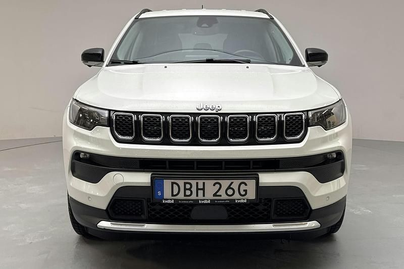 Begagnad Jeep Compass Limited 190 HK (139 kW) 2021 Vit SUV