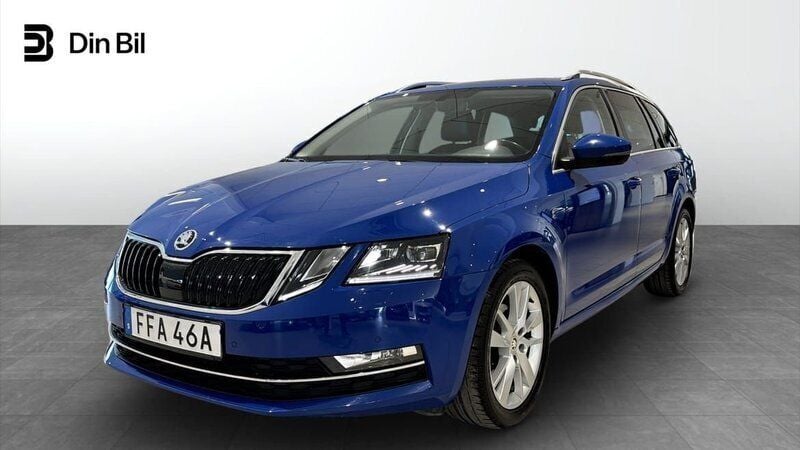 Blå Begagnad 2020 Skoda Octavia Style Kombi | 194 900 kr (Bra pris) - Bild 1/4