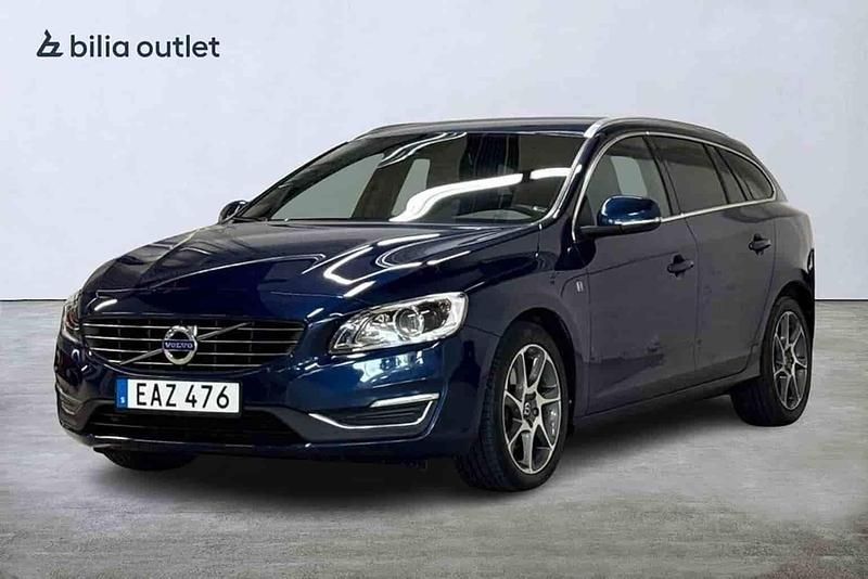 Blå Begagnad 2016 Volvo V60 Kombi | 179 900 kr - Bild 1/1