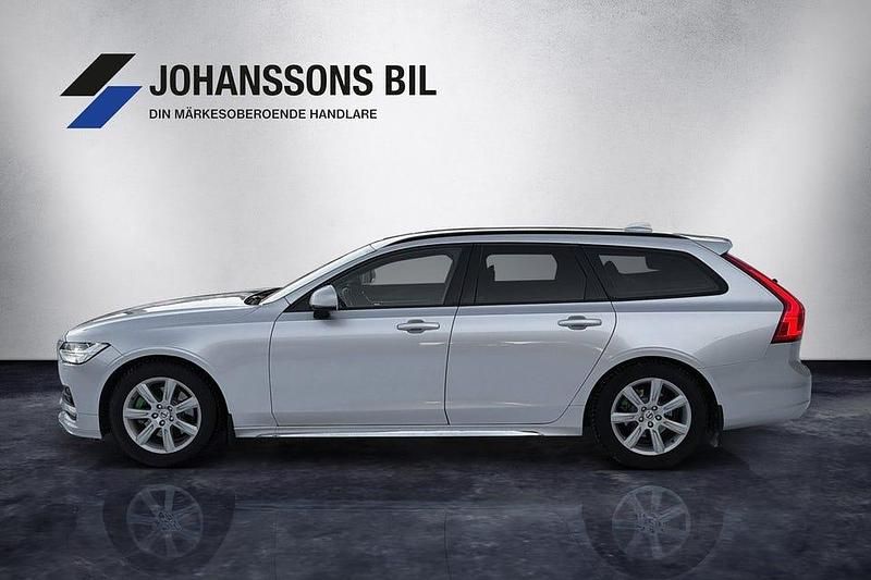 Begagnad Volvo V90 150 HK (110 kW) 2016 Silver Kombi