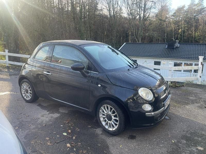 Svart Begagnad 2011 Fiat 500C Lounge Cab | 70 000 kr (Dyr) - Bild 1/4