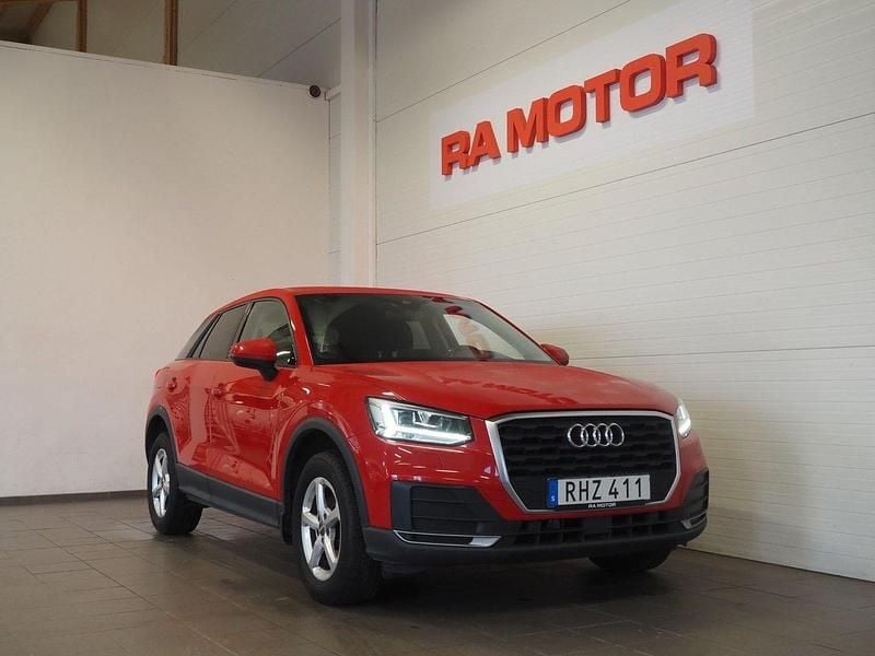 Röd Begagnad 2016 Audi Q2 Proline SUV | 159 900 kr (Lite dyr) - Bild 1/3