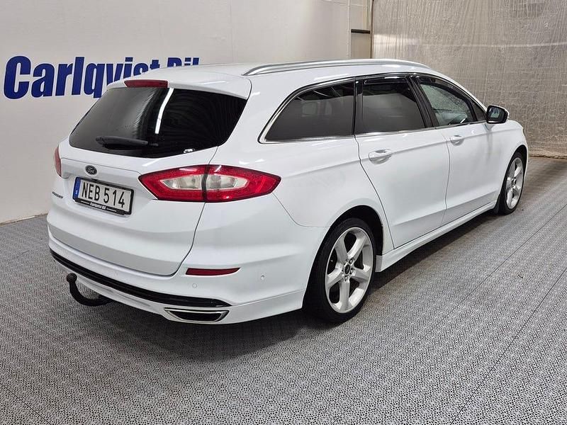 Begagnad Ford Mondeo Business Edition 180 HK (132 kW) 2016 Vit Kombi