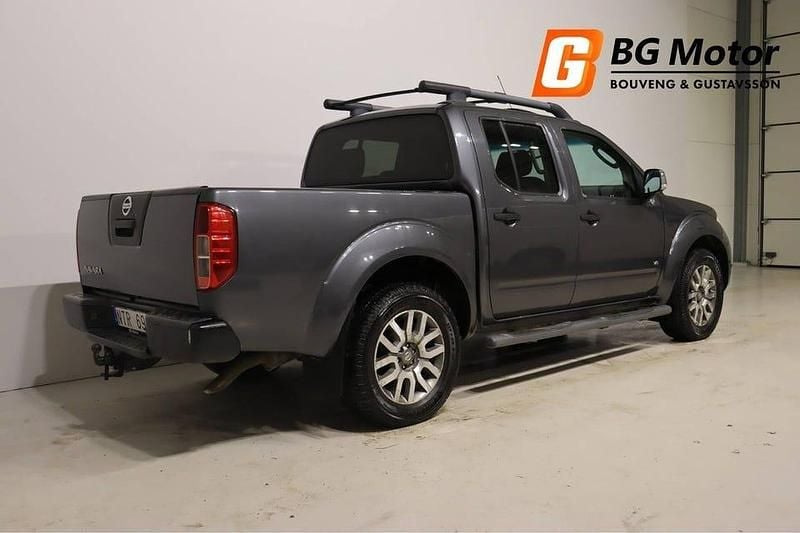 Begagnad Nissan Navara 231 HK (169 kW) 2011 Grå Pickup