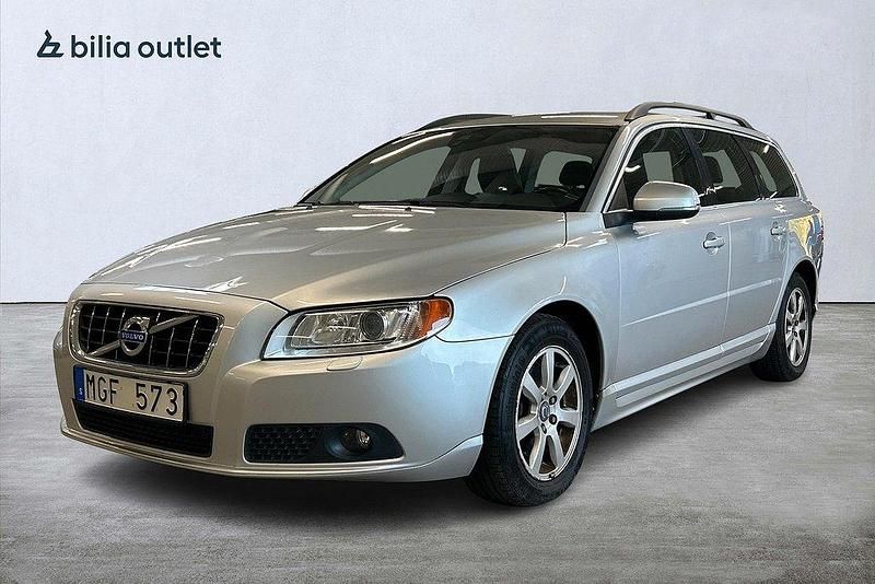 Ljusgrå Begagnad 2011 Volvo V70 Momentum Kombi | 109 900 kr (Lite dyr) - Bild 1/3