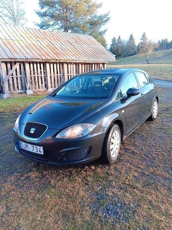 Begagnad 2009 Seat Leon Halvkombi | 24 000 kr (Marknadspris) - Bild 1/4