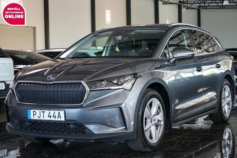 Grå Begagnad 2022 Skoda Enyaq iV Comfort SUV | 299 500 kr (Bra pris) - Bild 1/4