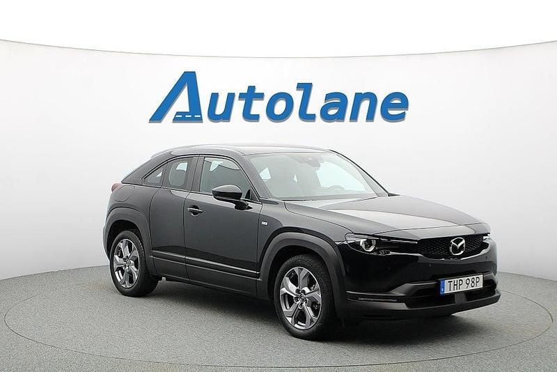 Svart Begagnad 2022 Mazda MX30 SUV | 159 900 kr (Marknadspris) - Bild 1/3