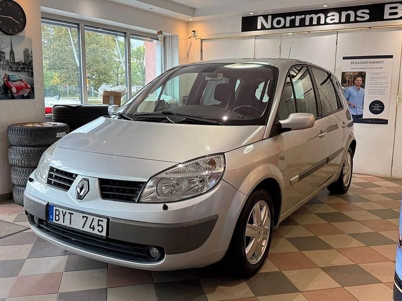 Ljusgrå Begagnad 2006 Renault Scénic II Minibuss | 38 000 kr (Lite dyr) - Bild 1/4