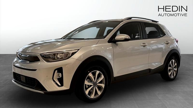 Grå Ny 2025 Kia Stonic SUV | 257 700 kr (Marknadspris) - Bild 1/4