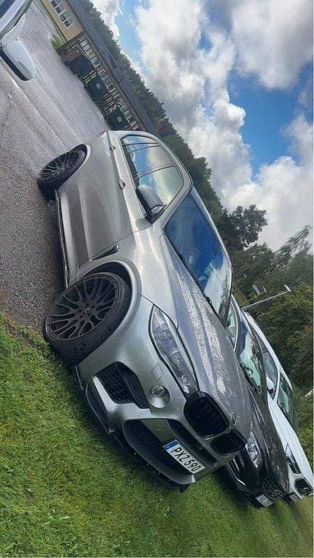 Grå Begagnad 2015 BMW X5 M SUV | 315 000 kr - Bild 1/1