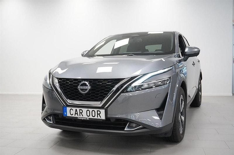 Grå Begagnad 2023 Nissan Qashqai Tekna SUV | 309 800 kr (Marknadspris) - Bild 1/4