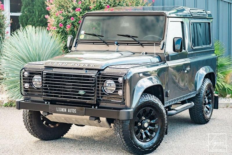 Begagnad 2013 Land Rover Defender SUV | 699 900 kr - Bild 1/4
