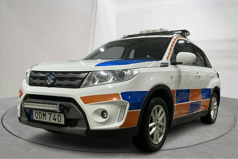 Vit Begagnad 2016 Suzuki Vitara | 149 000 kr (Marknadspris) - Bild 1/4