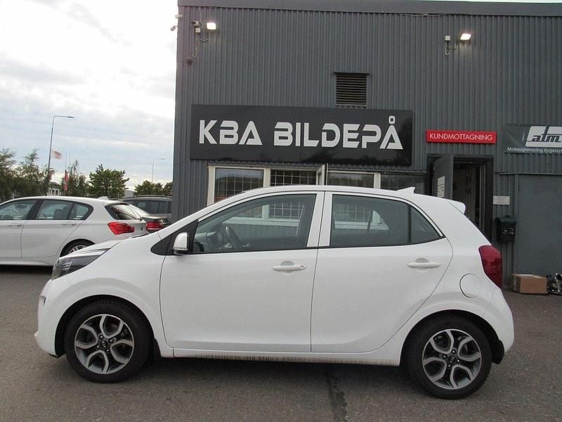 Vit Begagnad 2019 Kia Picanto Halvkombi | 104 900 kr (Marknadspris) - Bild 1/4