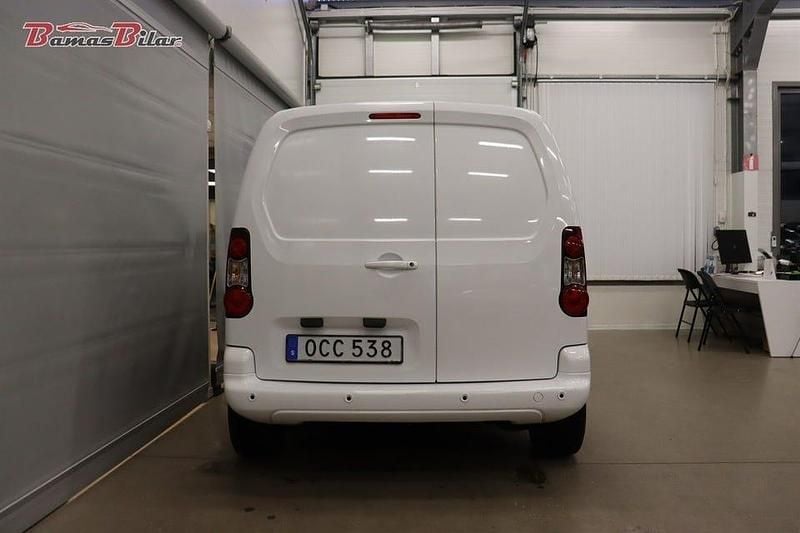 Begagnad Citroën Berlingo 99 HK (72 kW) 2016 Vit Minibuss