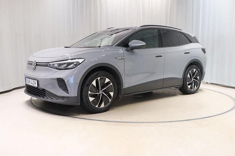 Grå Begagnad 2023 VW ID.4 Pro Performance SUV | 379 900 kr (Lite dyr) - Bild 1/4