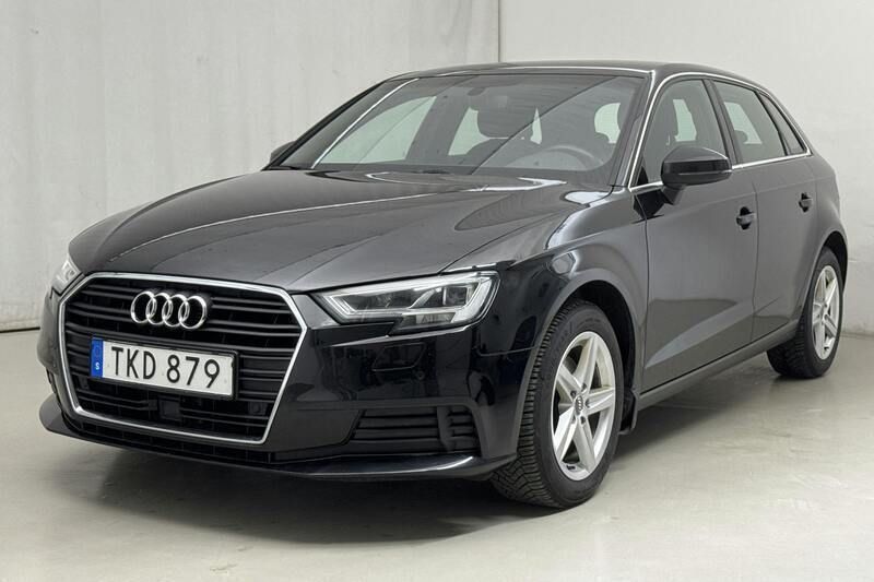 Svart Begagnad 2019 Audi A3 Proline | 155 000 kr - Bild 1/4