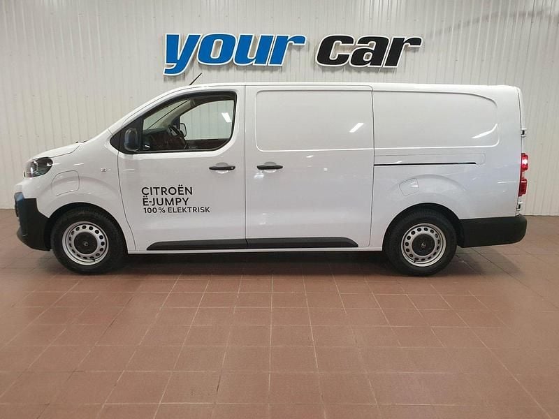 Vit Begagnad 2024 Citroën e-Jumpy Minibuss | 587 375 kr - Bild 1/4