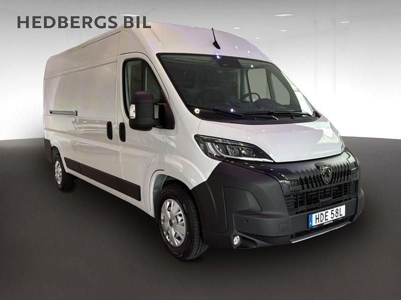 Vit Ny 2025 Peugeot Boxer Van | 474 875 kr (Marknadspris) - Bild 1/4
