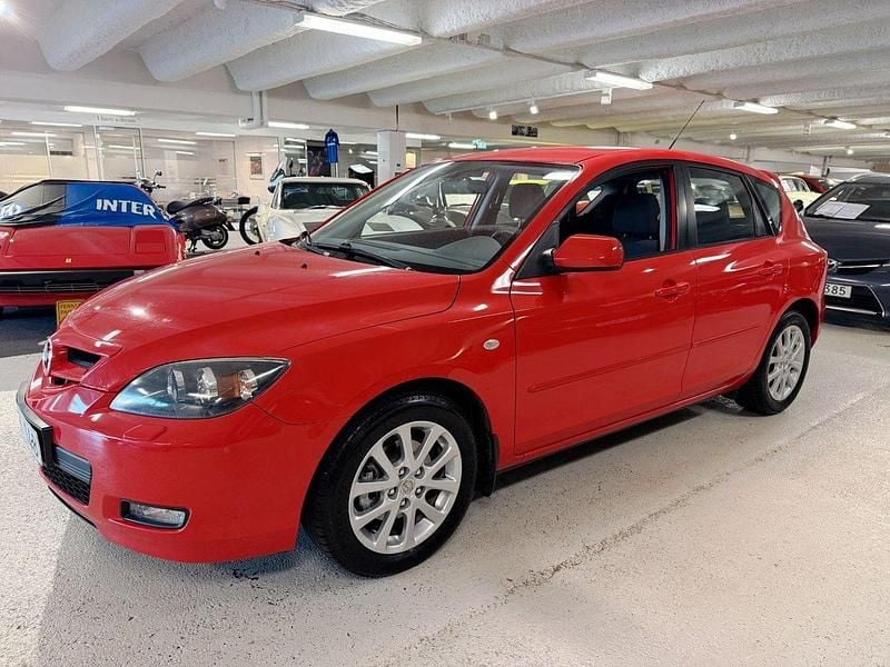 Röd (true red) Begagnad 2008 Mazda 3 Inclusive Halvkombi | 44 900 kr (Lite dyr) - Bild 1/4