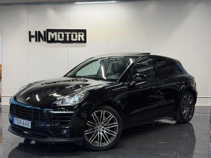 Svart Begagnad 2016 Porsche Macan S SUV | 299 900 kr (Marknadspris) - Bild 1/4