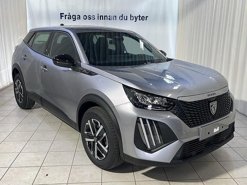 Grå Ny 2025 Peugeot 2008 SUV | 285 800 kr (Marknadspris) - Bild 1/4