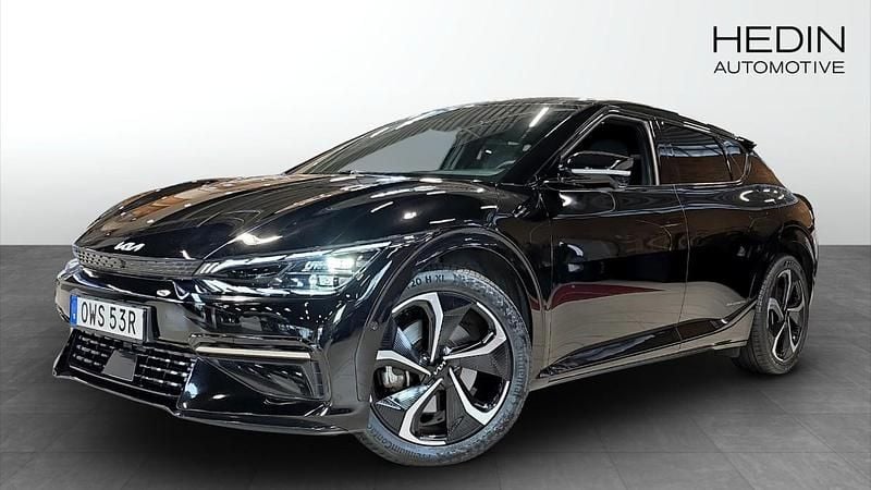 Svart (black) Begagnad 2022 Kia EV6 GT-Line SUV | 399 900 kr (Superpris) - Bild 1/4