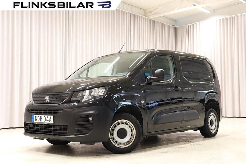 Svart Begagnad 2020 Peugeot Partner Minibuss | 129 900 kr (Bra pris) - Bild 1/4
