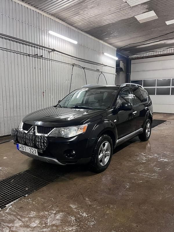 Begagnad 2008 Mitsubishi Outlander SUV | 38 000 kr (Dyr) - Bild 1/4