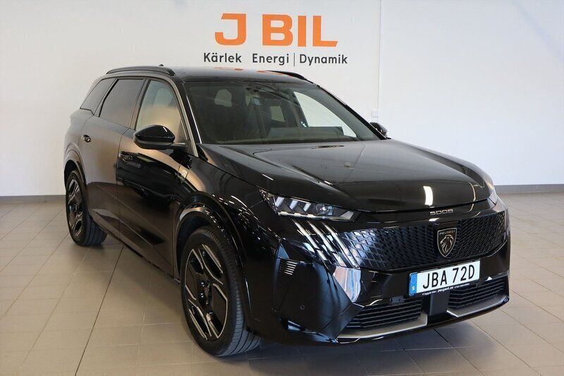 Svart Begagnad 2024 Peugeot e-5008 GTi SUV | 529 900 kr (Superpris) - Bild 1/4