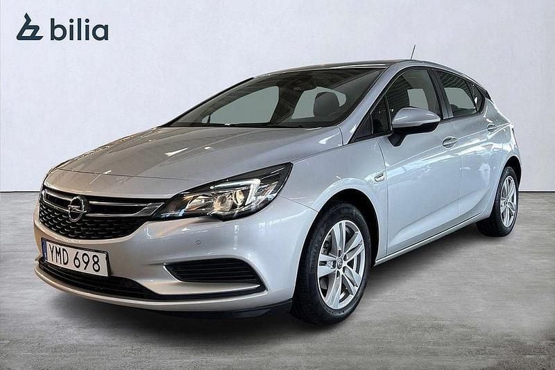 Grå Begagnad 2018 Opel Astra Enjoy Halvkombi | 149 900 kr (Marknadspris) - Bild 1/4