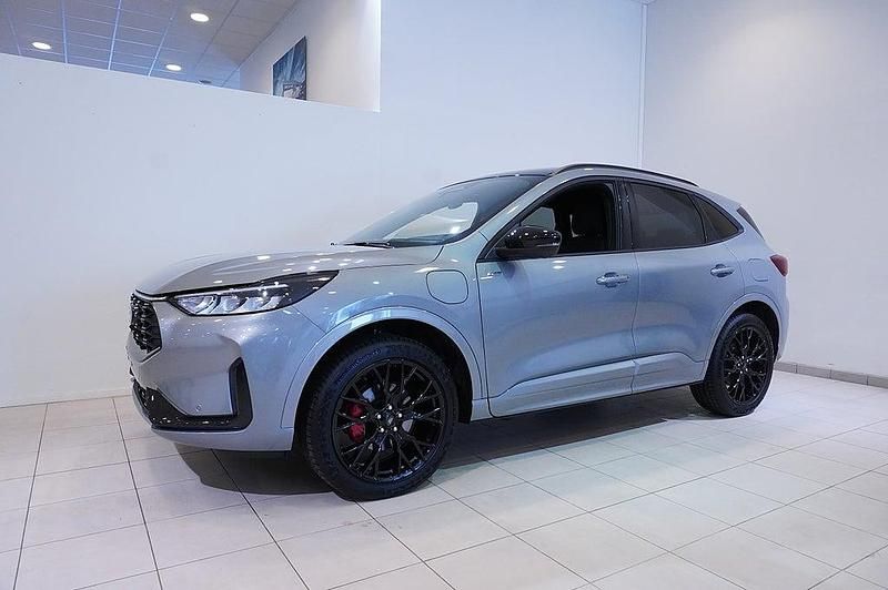 Ny Ford Kuga ST-Line X 243 HK (178 kW) 2025 Grå SUV