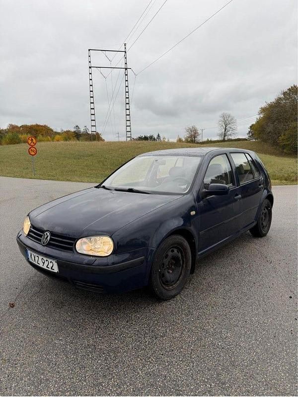 Begagnad 1999 VW Golf IV Trendline Halvkombi | 6 000 kr (Superpris) - Bild 1/4