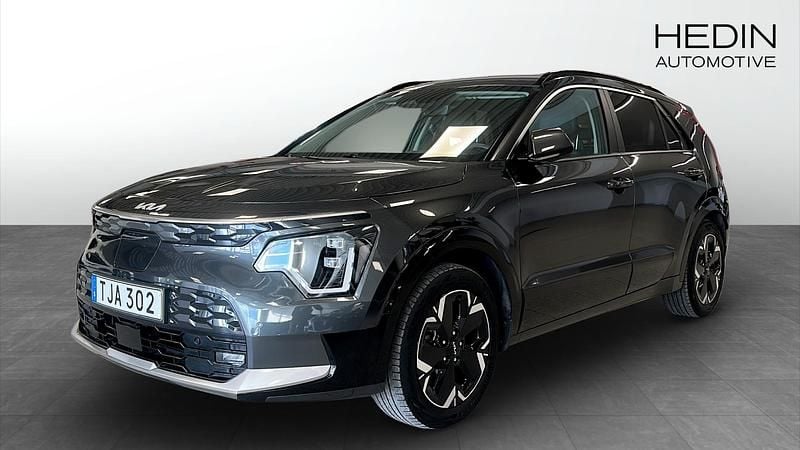 Begagnad 2023 Kia Niro Advance SUV | 319 900 kr (Marknadspris) - Bild 1/4