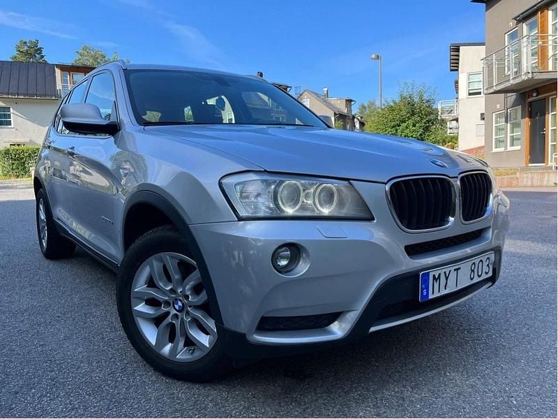 Grå Begagnad 2013 BMW X3 SUV | 104 900 kr (Bra pris) - Bild 1/4