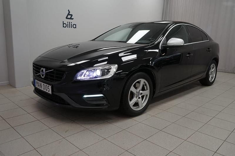 Svart Begagnad 2015 Volvo S60 Business Edition Sedan | 199 000 kr (Marknadspris) - Bild 1/3